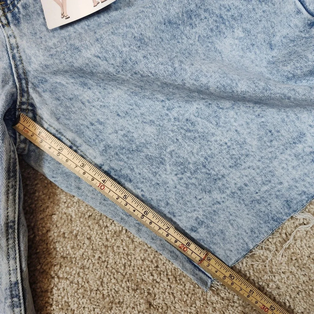 Witty Fox Baggy Bermuda Denim Shorts Acid Wash Y2K Skater NWT 13/31